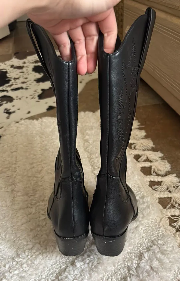 Amazon Black cowboy boots - Image 5