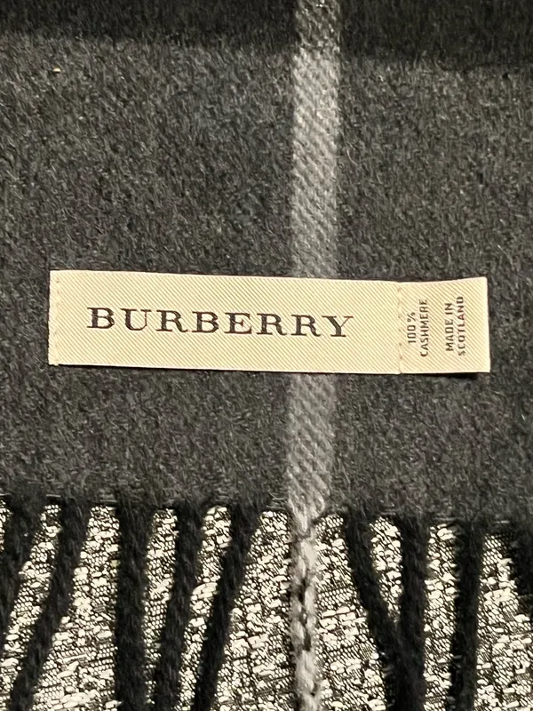 Burberry 100% Cashmere Grey/Black Classic Check Plaid Fringe Unisex Scarf - Image 7