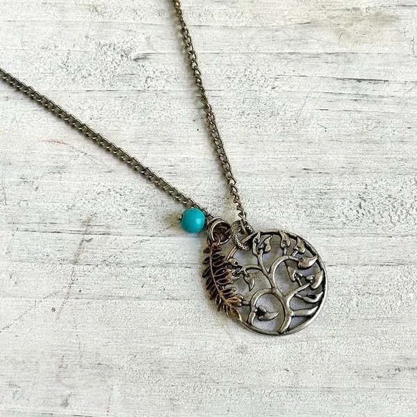 Silver tone tree charm pendant necklace - Image 2