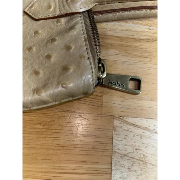 HOBO The Original Champagne Tan Ostrich Leather Shoulder Bag - Image 11