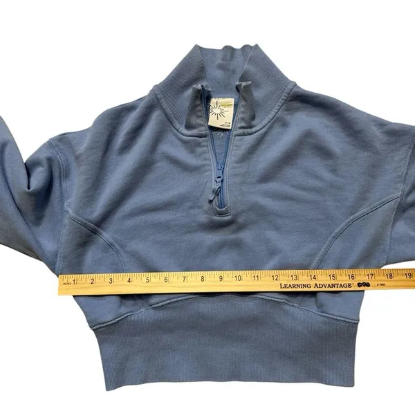 Offline by Aerie Blue Cropped Hoodie Size M - Image 5