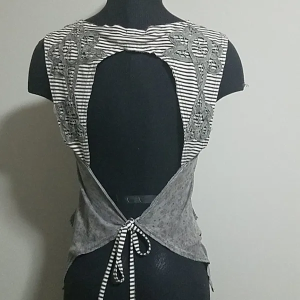 Bohemian Gimmicks by BKE Brown Tank Top (Medium) - Image 5