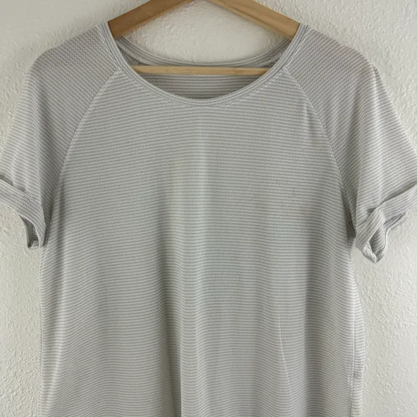 Lululemon Womens White Open Up Tie Back Flowy Athletic Workout Short Sleeve Tee - Image 5