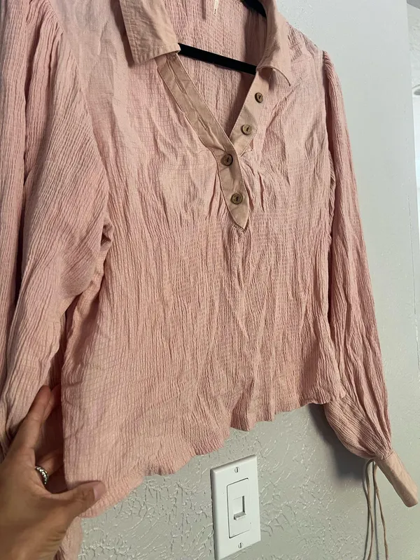 Free people gauze light pink pastel button down blouse M - Image 13