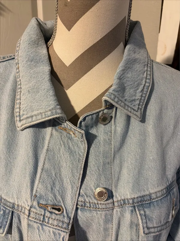 No Boundaries Women’s New! Light Blue Denim oversized Jacket size XL - Image 2