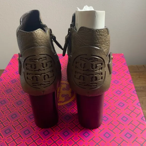 Tory Burch Derby leather ankle booties size 6.5‎ - Image 5