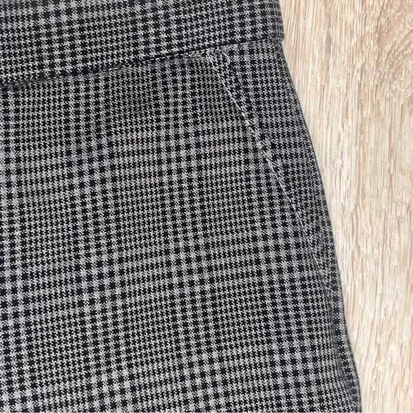 Banana Republic Houndstooth Plaid Grey/Black Ankle Pants Career Slim Fit 10 - Image 2