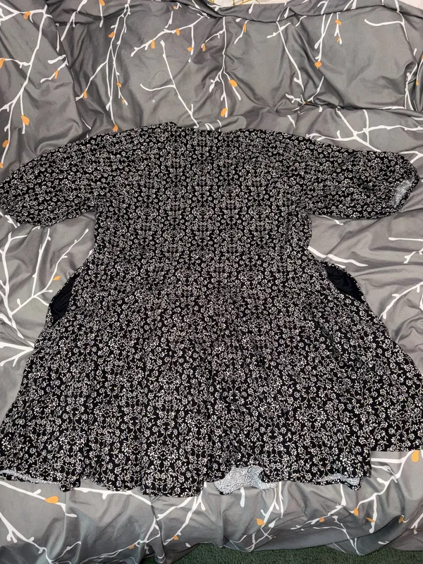 Universal Threads Dress Maxi Floral Black and white - Image 4