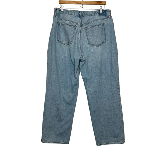 Abercrombie & Fitch Curve Love High Rise Loose Jeans Size 33 Light Wash Straight - Image 2