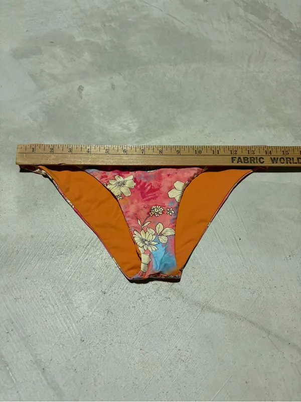 Kikirio Floral Bikini Bottom - Orange & Pink Floral small - Image 4