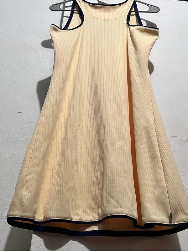 Diadora Pale Yellow Tennis Chemise with Black Trim - Image 9