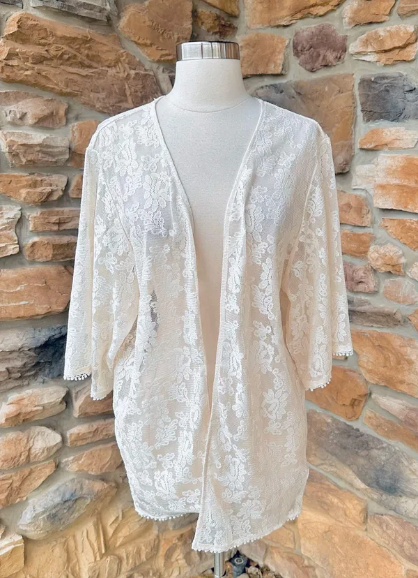 Express Cream Lace Kimono - Image 4