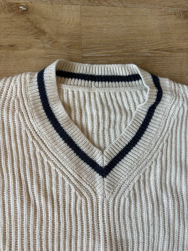 Cream Ribbed V Neck Sweater with Navy Blue Trim - Image 3