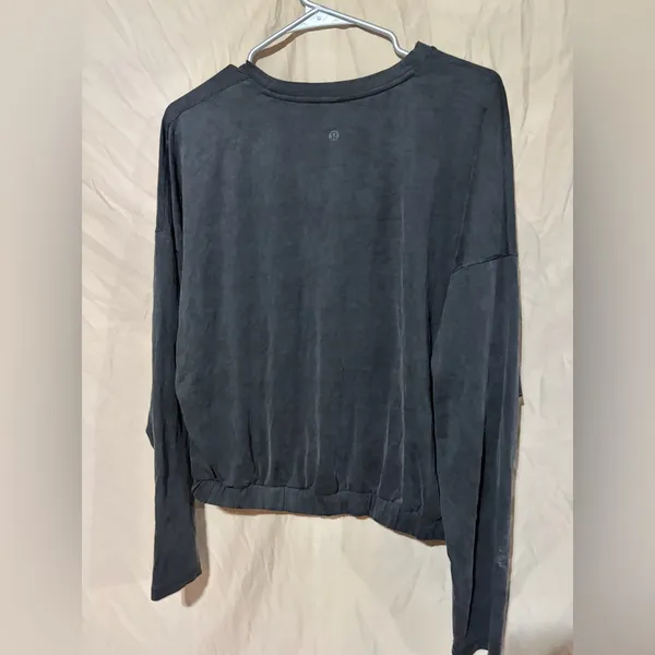 Lululemon long sleeve - Image 3