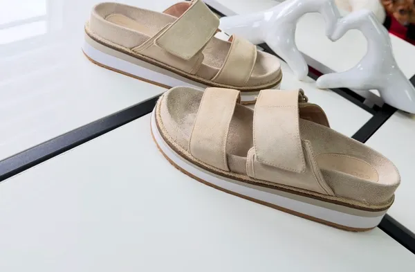 ✨ Title: Cole Haan Cloudfeel Suede Platform Slide Sandals (Size 7B) 👡 - Image 4