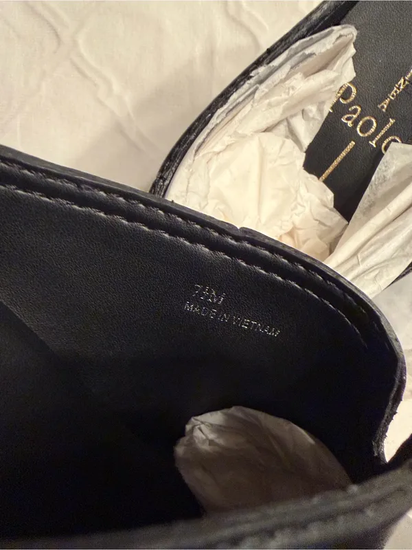 Linea Paola black Leather Slip on Mules Size 7.5M - Image 10
