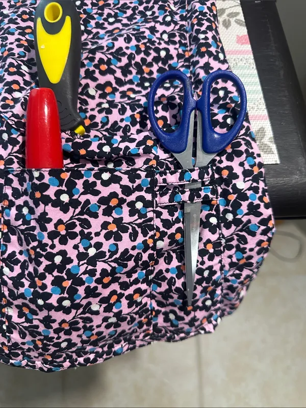Pink floral Print Short Sleeve ladies scrub Top Sz L by Vera Bradley - Image 3