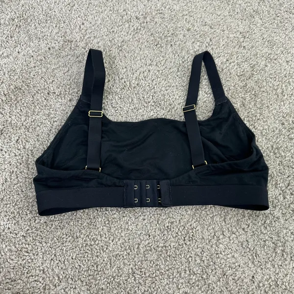 Lively The Straight up Bralette in solid black - Image 3