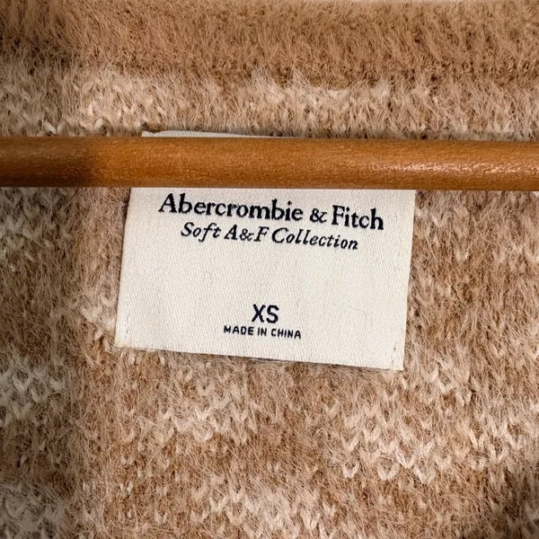 Abercrombie & Fitch Soft Collection Animal Eyelash Knit Sweater Carmel Cream XS - Image 5
