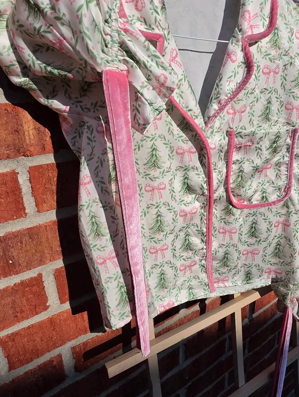 Under The Tree Christmas Pajama Set With Velvet Ties Top XS Bottoms M - Image 5