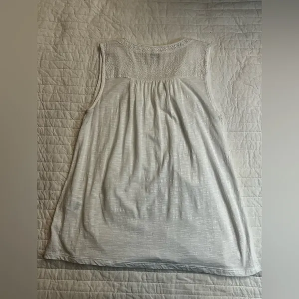 Lucky Brand White Sleeveless Casual Open Lace Panels crochet Top nwot - Image 2