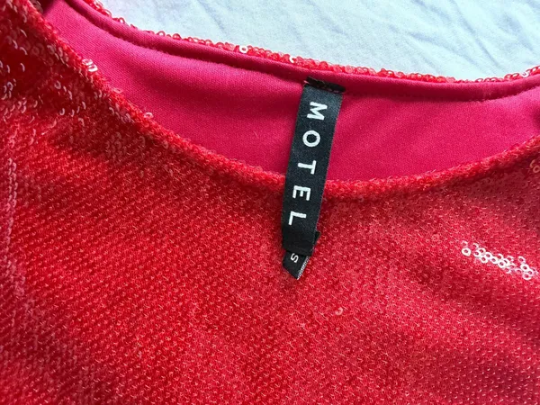 Motel Rocks red sparkle dress - Image 3