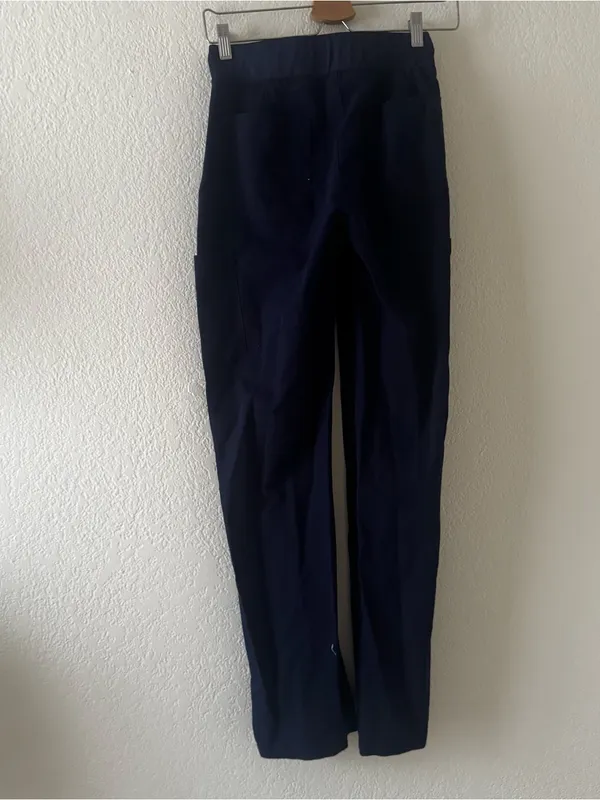 MANDALA - 9 Pocket Cargo Pants (scrubs) in Navy - Image 5