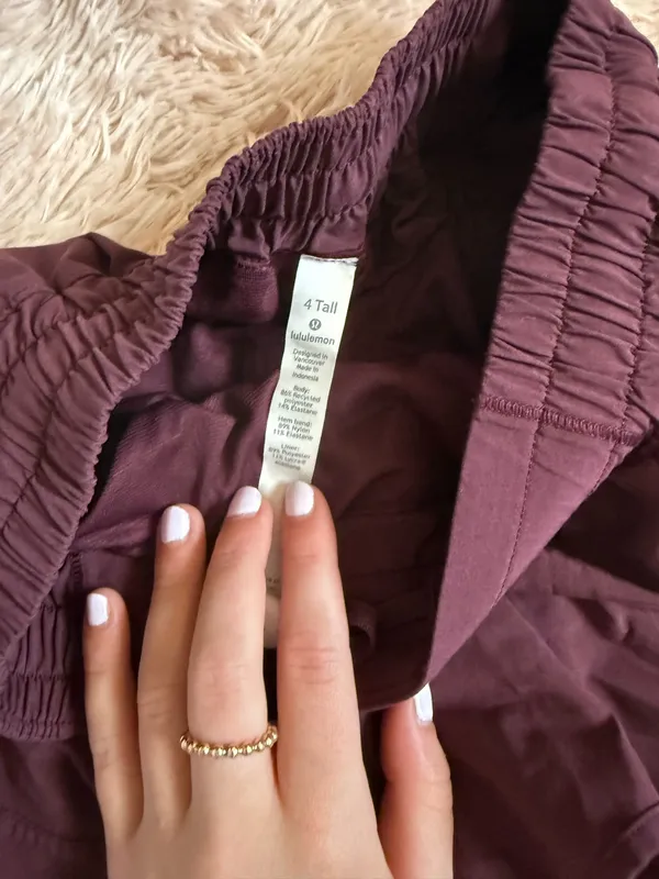 Lululemon Shorts Hotty Hot - Image 3