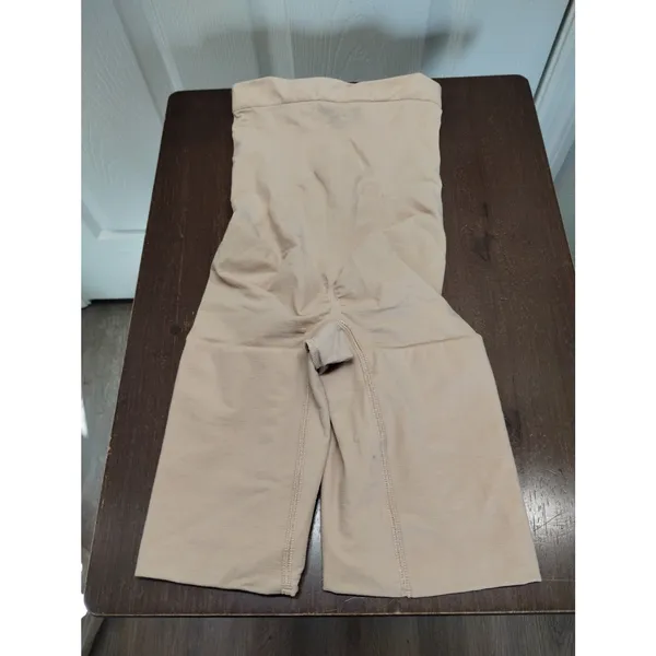 Spanx NEW (READ) Size Small Higher Power Short High-Waisted Seamless Shaper - Image 2