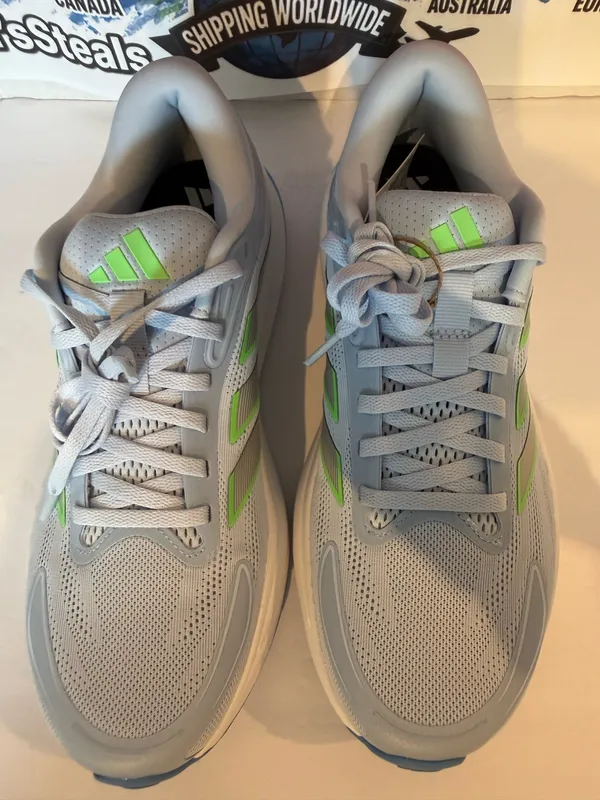 Women’s Adidas Response 2 size 7.5W - Image 2