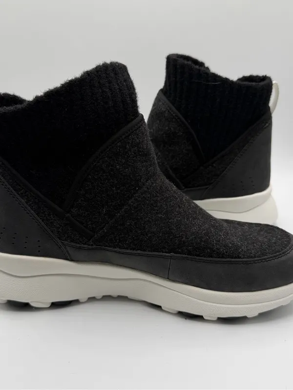 Merrell Cloud Renew Bluff Insulated Winter Boots Black Womens 10.5 NWOB - Image 5