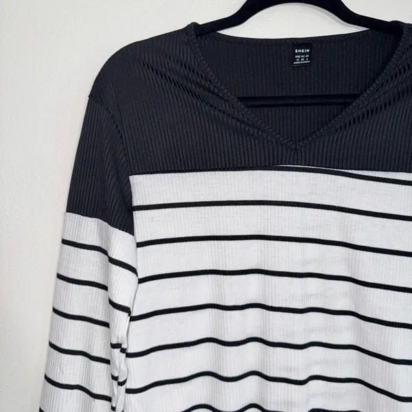 Shein Striped Top White Black Contrast Ribbed Fitted Long Sleeve - Image 4