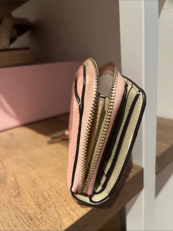 Kate Spade New York Knott Pebbled Leather Small Compact Wallet in Mochi Pink - Image 9