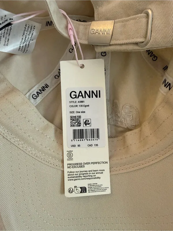 GANNI Patch Cap Hat in Egret NWT - Image 4