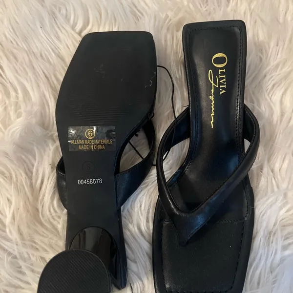 Forever 21 Black Sandal Block Heels - Image 4