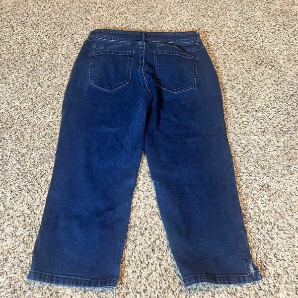 Croft & Barrow Womens Dark Wash Cropped Straight‎ Leg Jeans Size 10 - Image 9