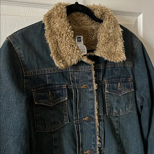Gap Vintage 2003 Sherpa Lined‎ Jean Jacket Fleece Blue Denim Trucker Style Y2K - Image 4