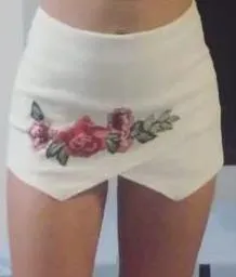 Amazing Lace White Floral Skort - Image 3