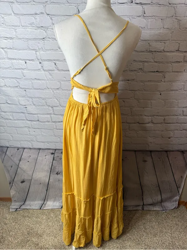 Windsor spring stunner Yellow Crochet Bodice Maxi Dress -medium - Image 7