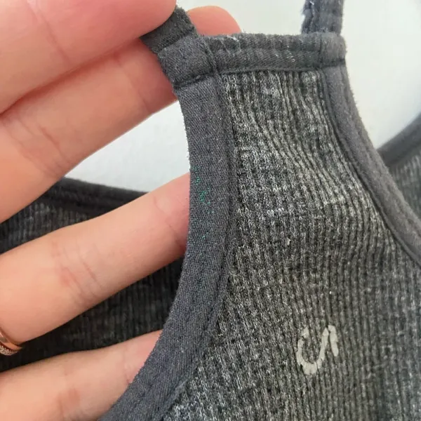 GAP fit women’s gray ribbed sports bra — medium‎ - Image 5
