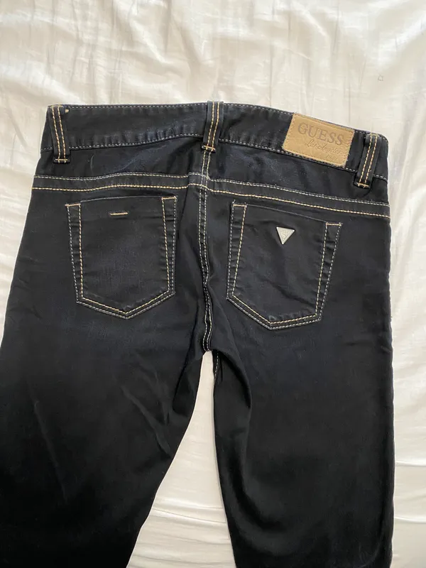 Guess Jeans - Image 4