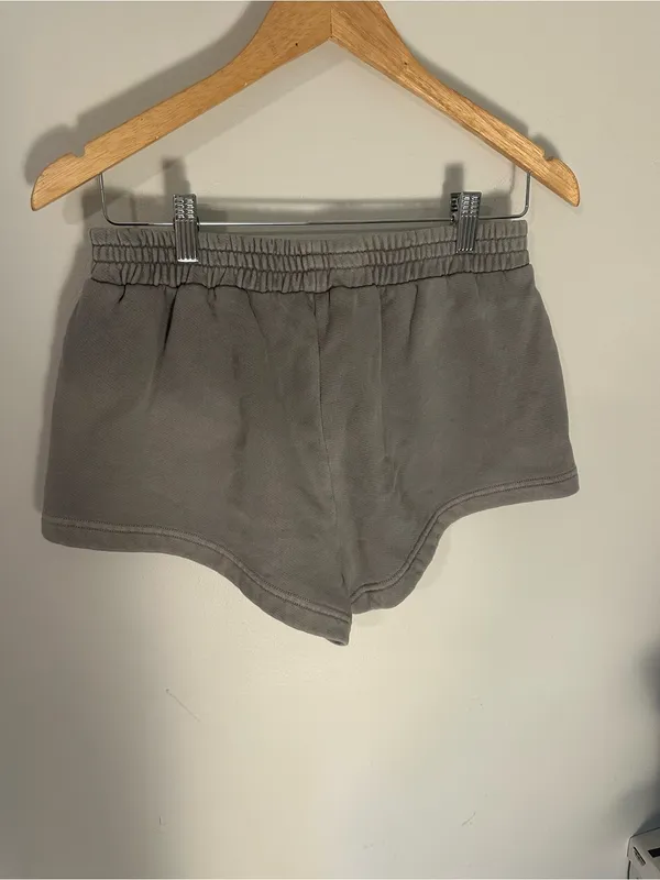 NWOT Agolde mini sweatshorts grey small - Image 2