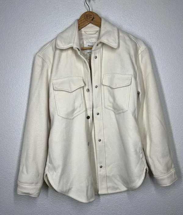 Abercrombie Fitch Jacket Button Front Shacket Women Small Cream Flap Pockets - Image 2