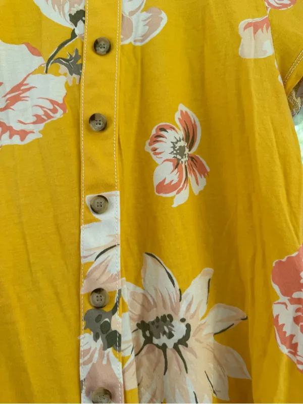 LOFT Yellow Floral Button-Front Crop Top - Image 3