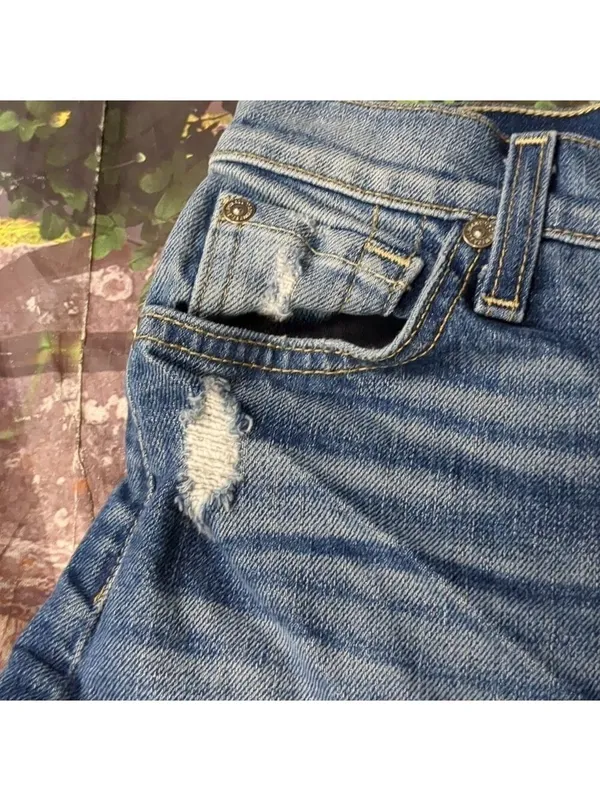 7 for All mankind distressed fringe shorts size 24 - Image 3
