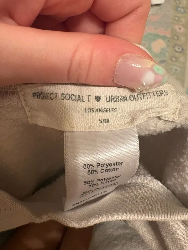 Urban Outfitters Sweatshirt - Image 3