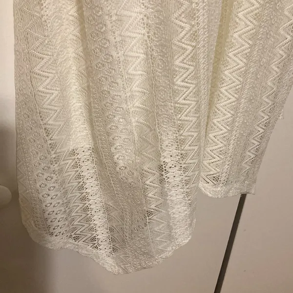 No Boundaries Size Medium (7-9) White Dress - Image 3