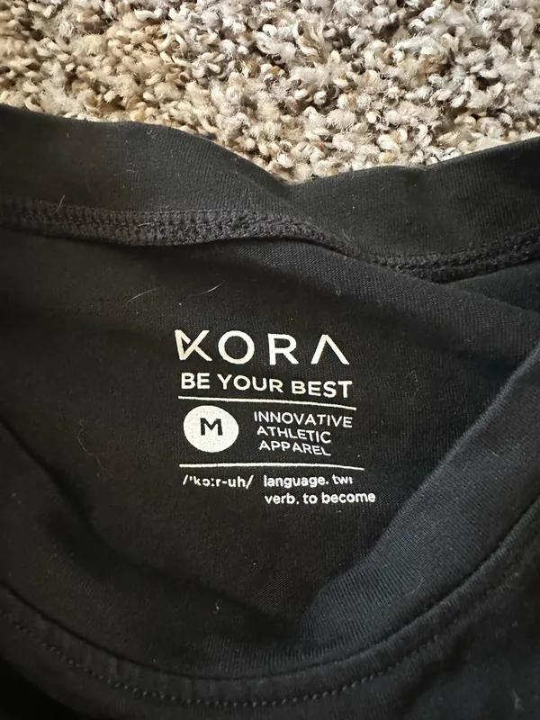 KORA Fitness black cropped workout top - Image 3