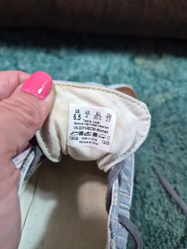 Vans Striped Lace Up Sneakers 6.5 - Image 12
