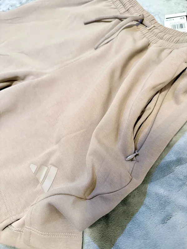 adidas Warm-Up Shirts bBeige Athletic Drawstring Shorts - Image 3